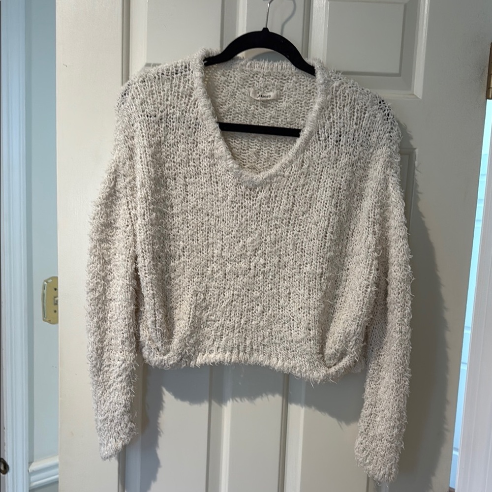 JBRAND: Cozy Cream V-Neck summer Sweater